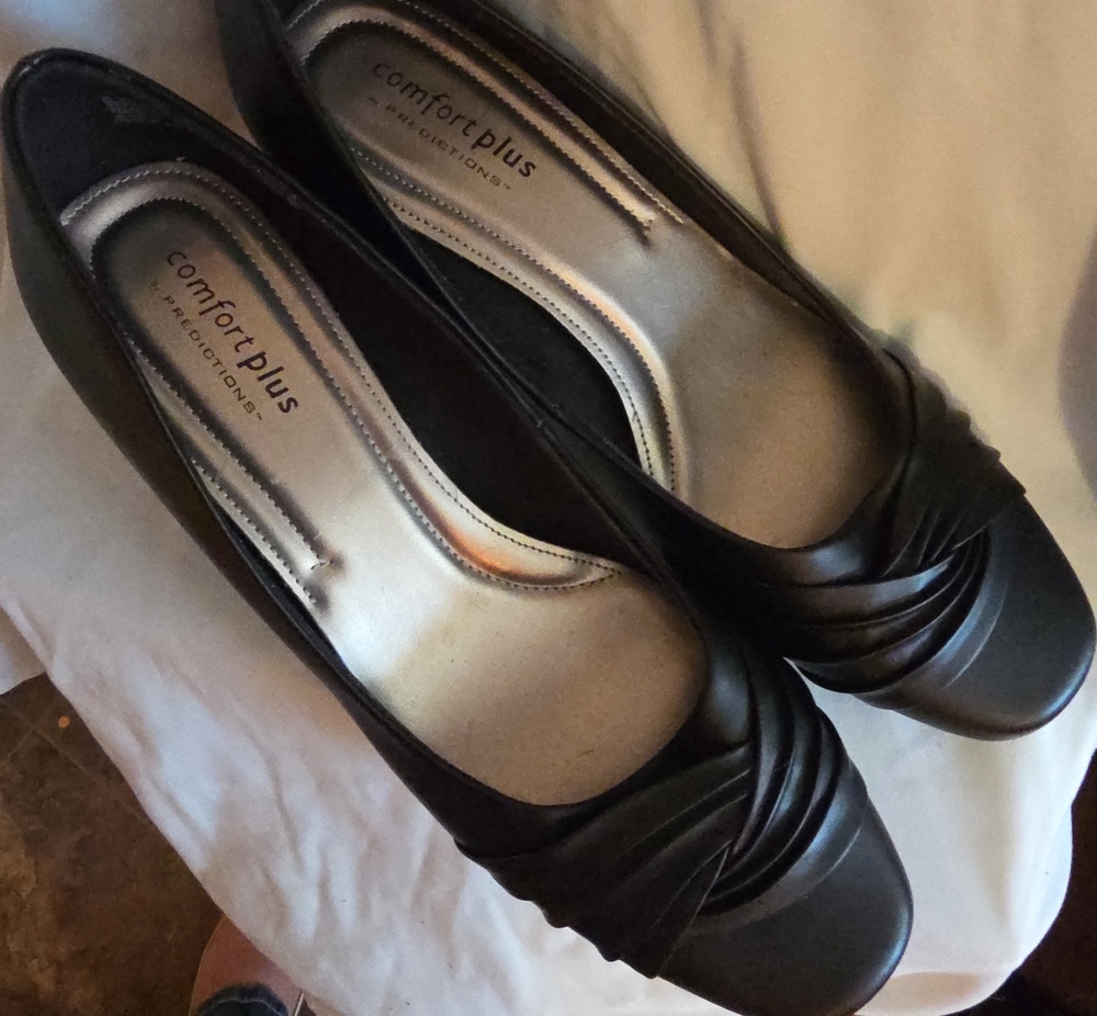 comfort plus by Predictions Black Ruched Slip-On heels